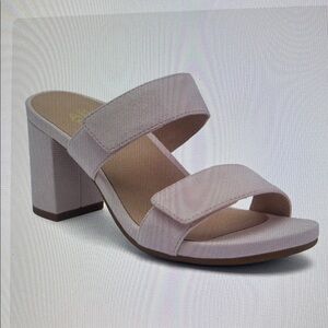 NWB Women’s Abeo Tempo Slide.  9.5. Pink Sold at The Walking Co